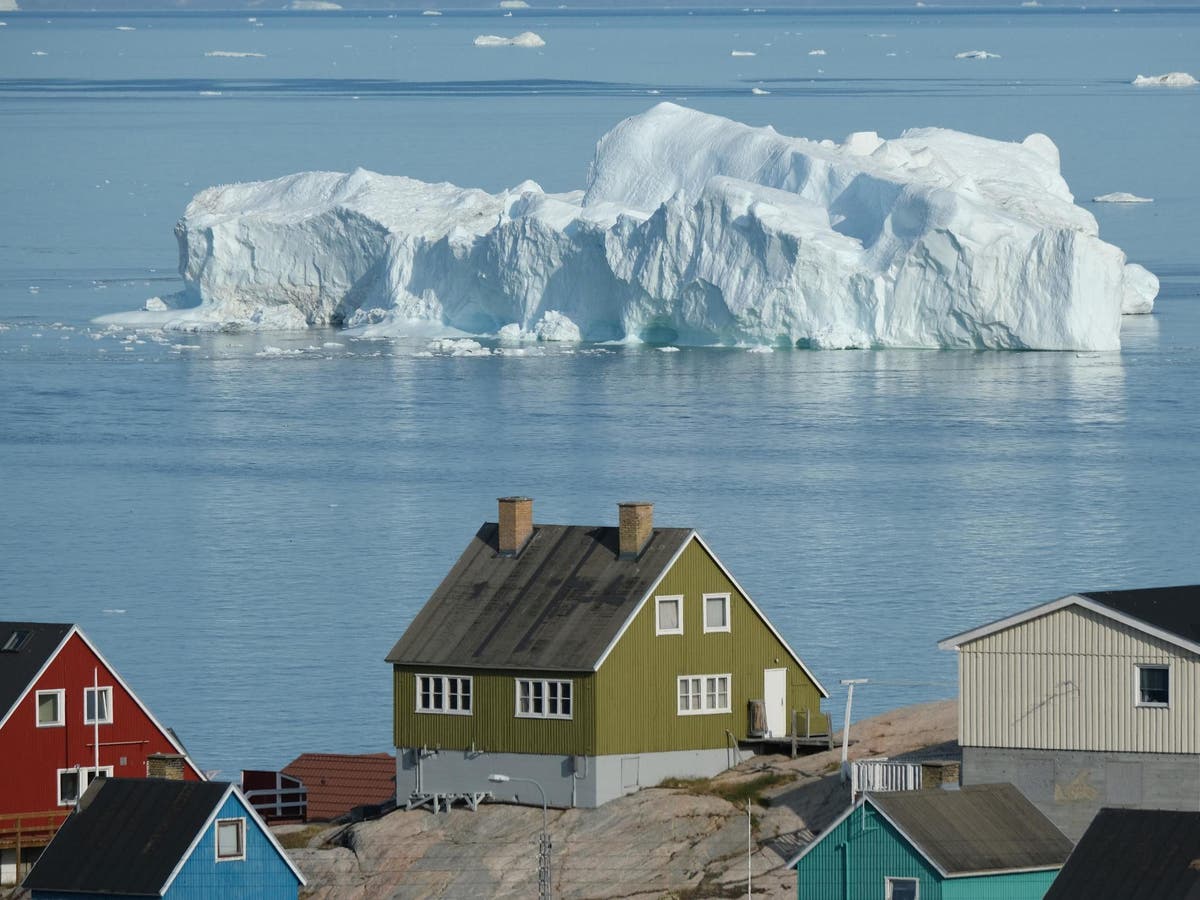 'Help America Grow': Republican group selling T-shirts with map of US that includes Greenland