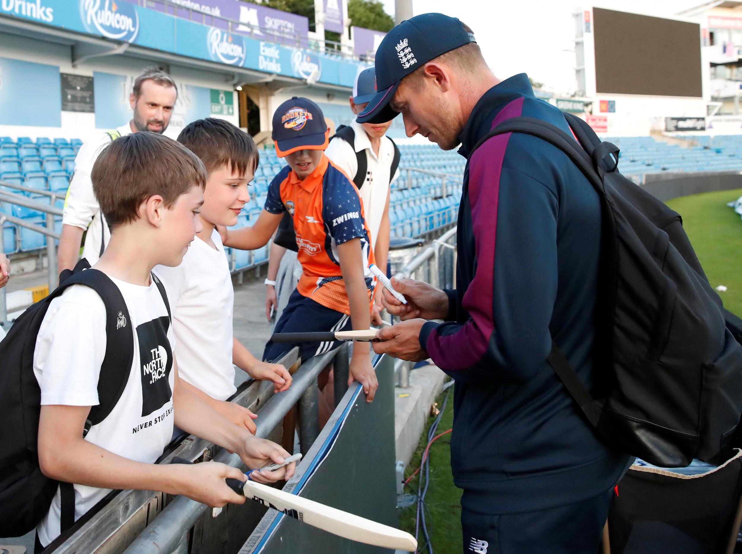Ashes 2019 LIVE: England vs Australia day four latest as Joe Root and Ben Stokes stand defiant