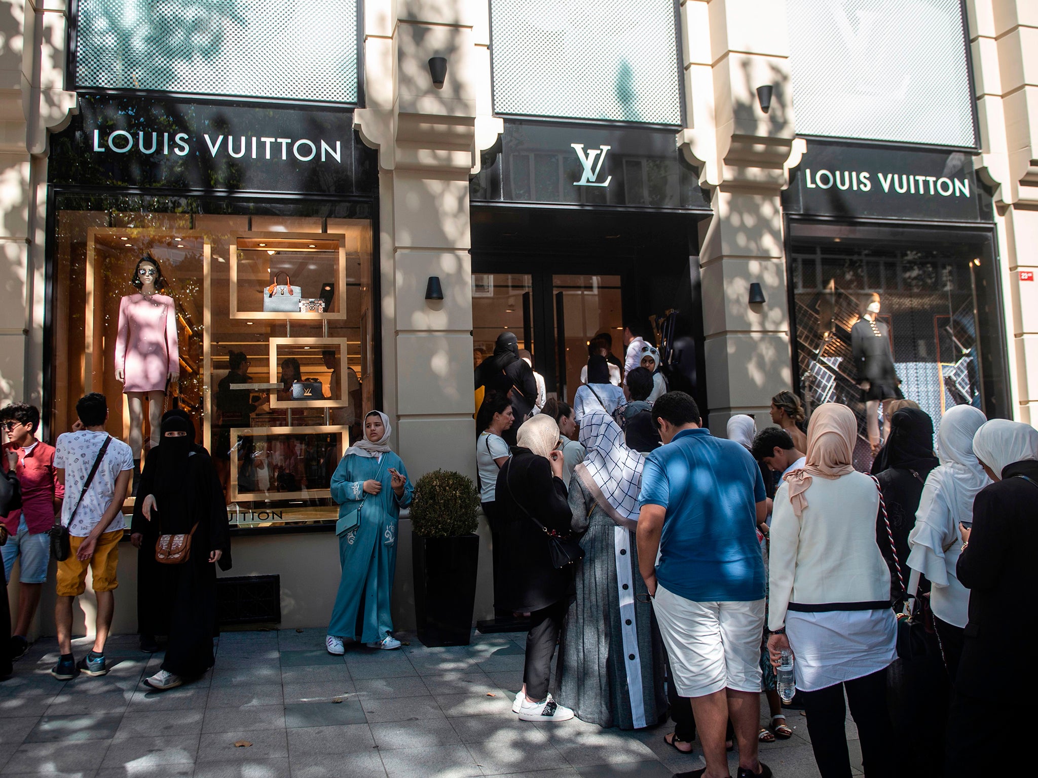 When the Turkish lira plummeted against the dollar tourists from Saudi Arabia and Asia flocked to Istanbul’s luxury shops