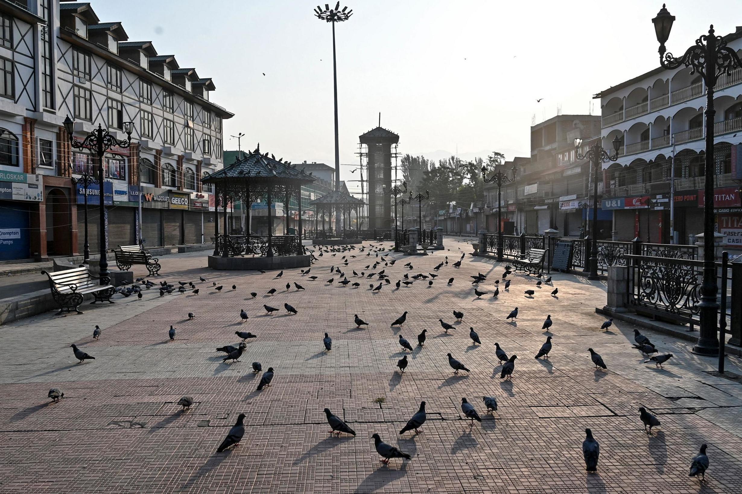 A deserted square during the curfew in Srinagar (AFP/Getty)