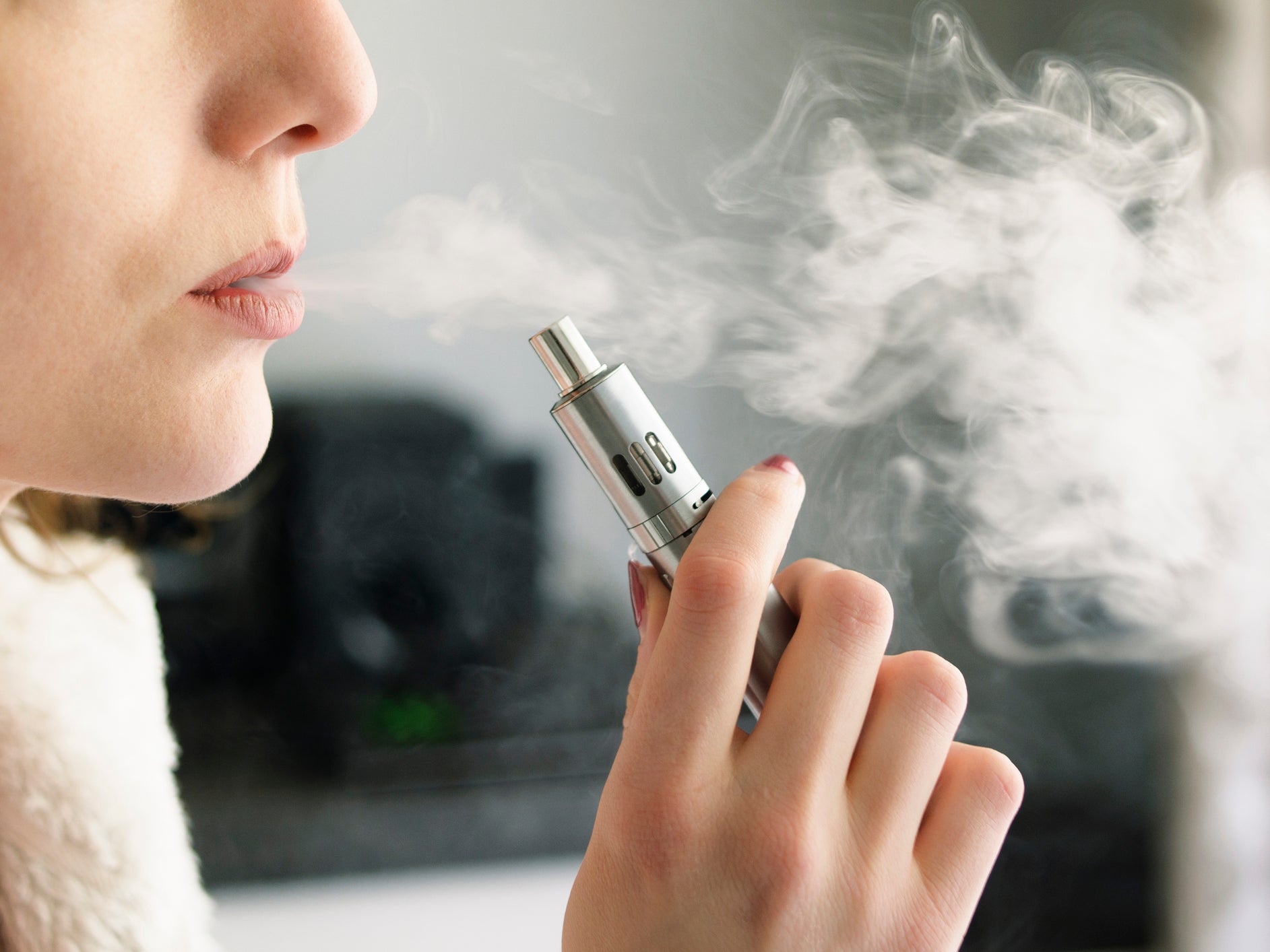 Vaping related illness kills man in seventh death linked to e