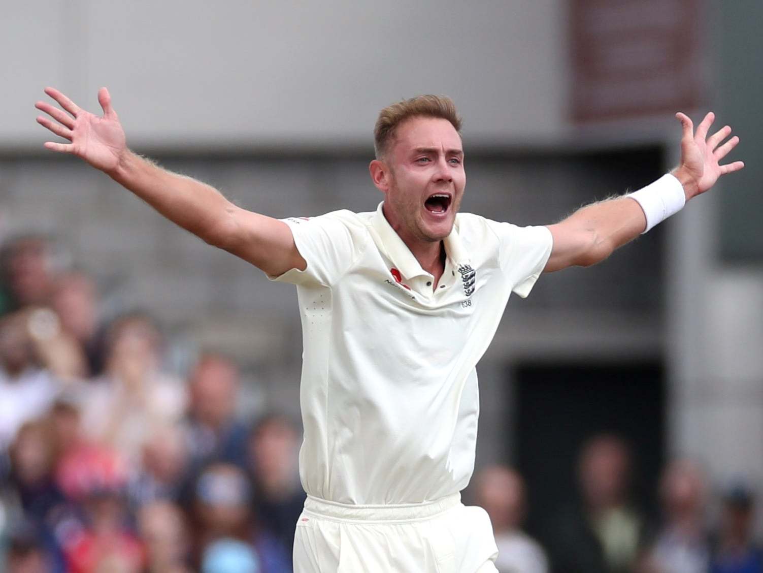 Ashes 2019 LIVE: Broad removes both Australian openers as England make bright start to fourth Test
