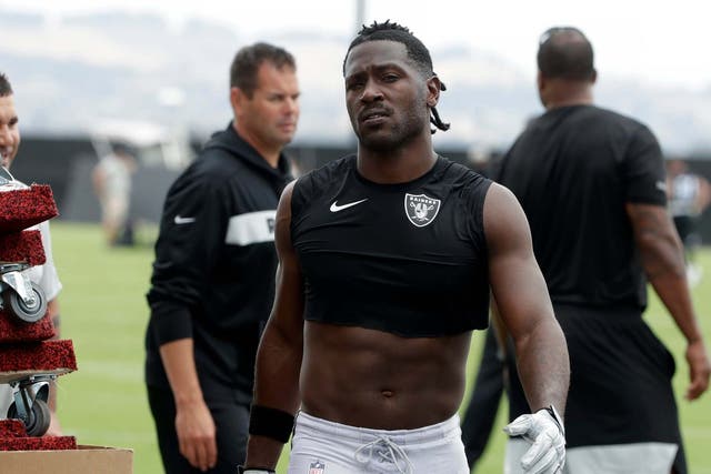 Police in Florida issued an arrest warrant for Antonio Brown, the free agent wide receiver