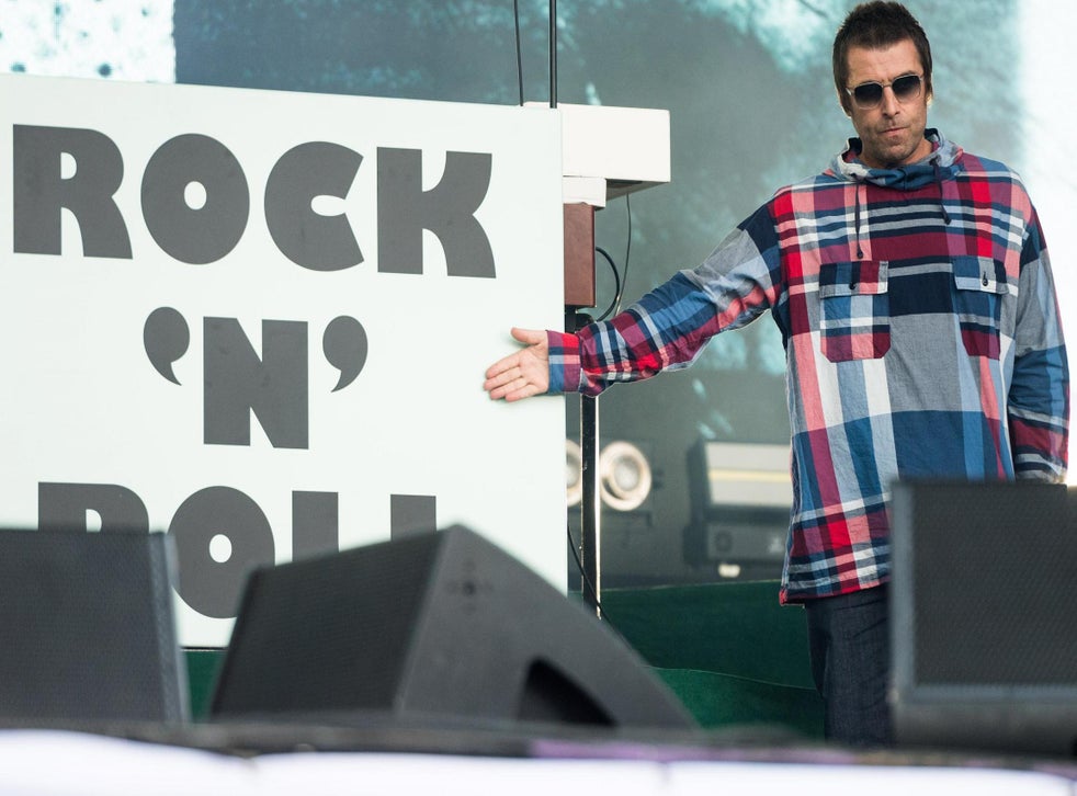 Liam Gallagher Attacks Brother Noel For Slagging Off Young Oasis Fans Who Attend His Shows The Independent The Independent