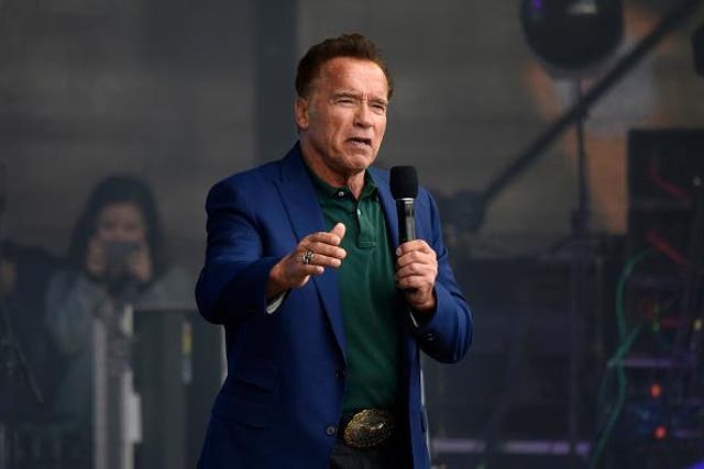 Schwarzenegger attacks Trump at banquet over 'go back' comments