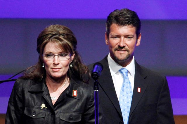 Court documents appear to show that the husband of former Alaska governor and 2008 Republican vice presidential nominee Sarah Palin is seeking a divorce.