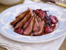 Pan roasted duck with braised cabbage, recipe