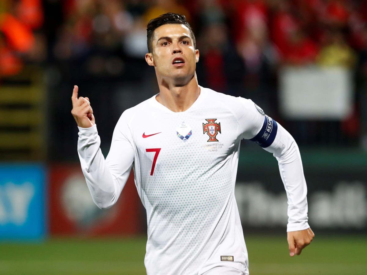 : SMARTZONE Euro Soccer 2020 Air Ronaldo Portugal Team