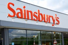 Sainsbury’s announces plan to halve plastic packaging by 2025