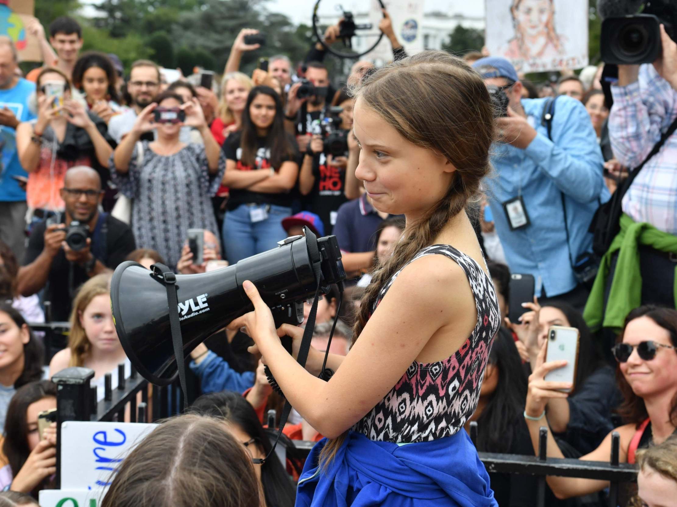 Greta Thunberg marches in front of White House with American students over climate change crisis