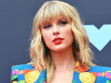 Taylor Swift ‘blocked from playing old hits’ by former label bosses