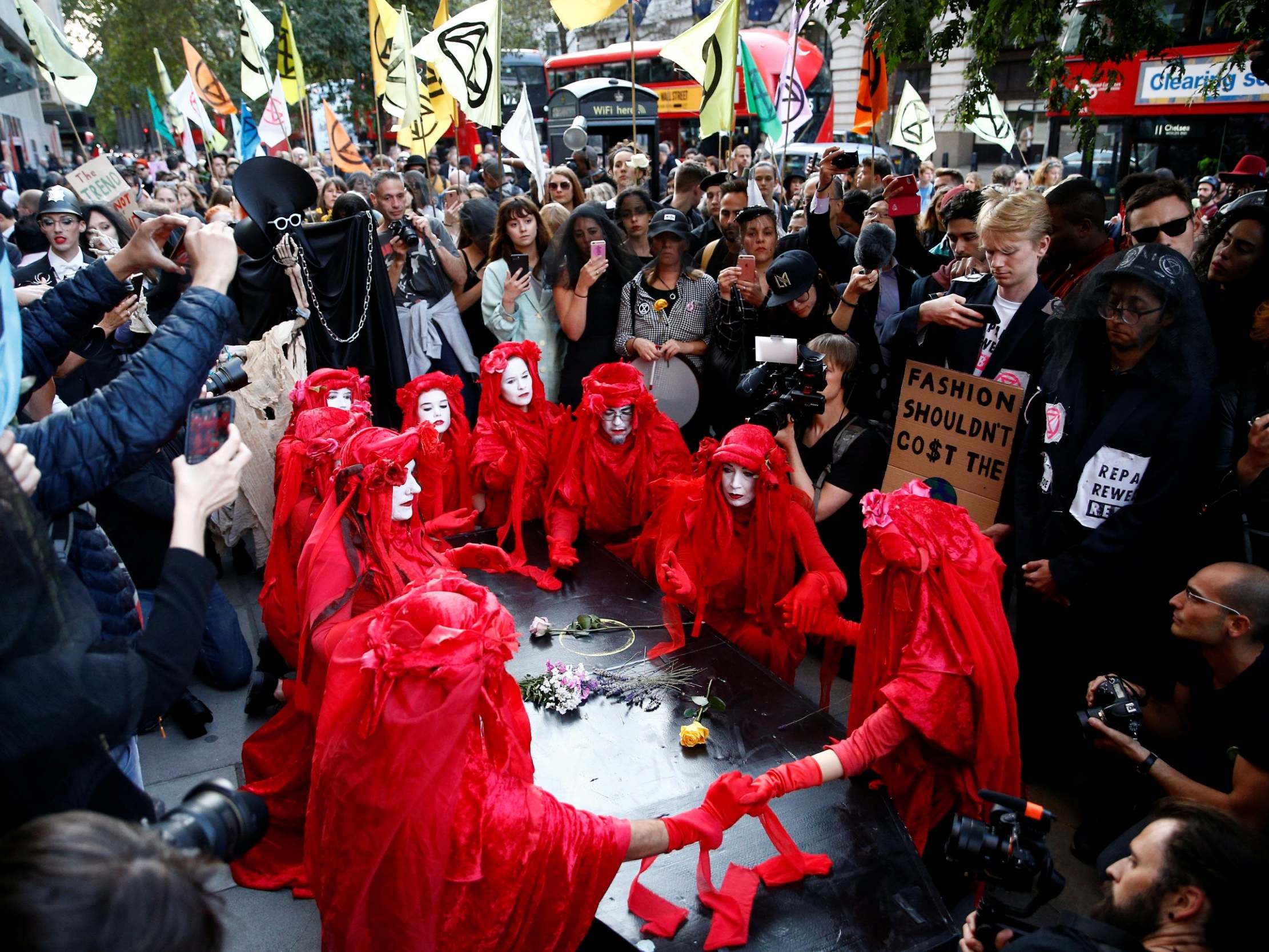 Blouson protest clearance