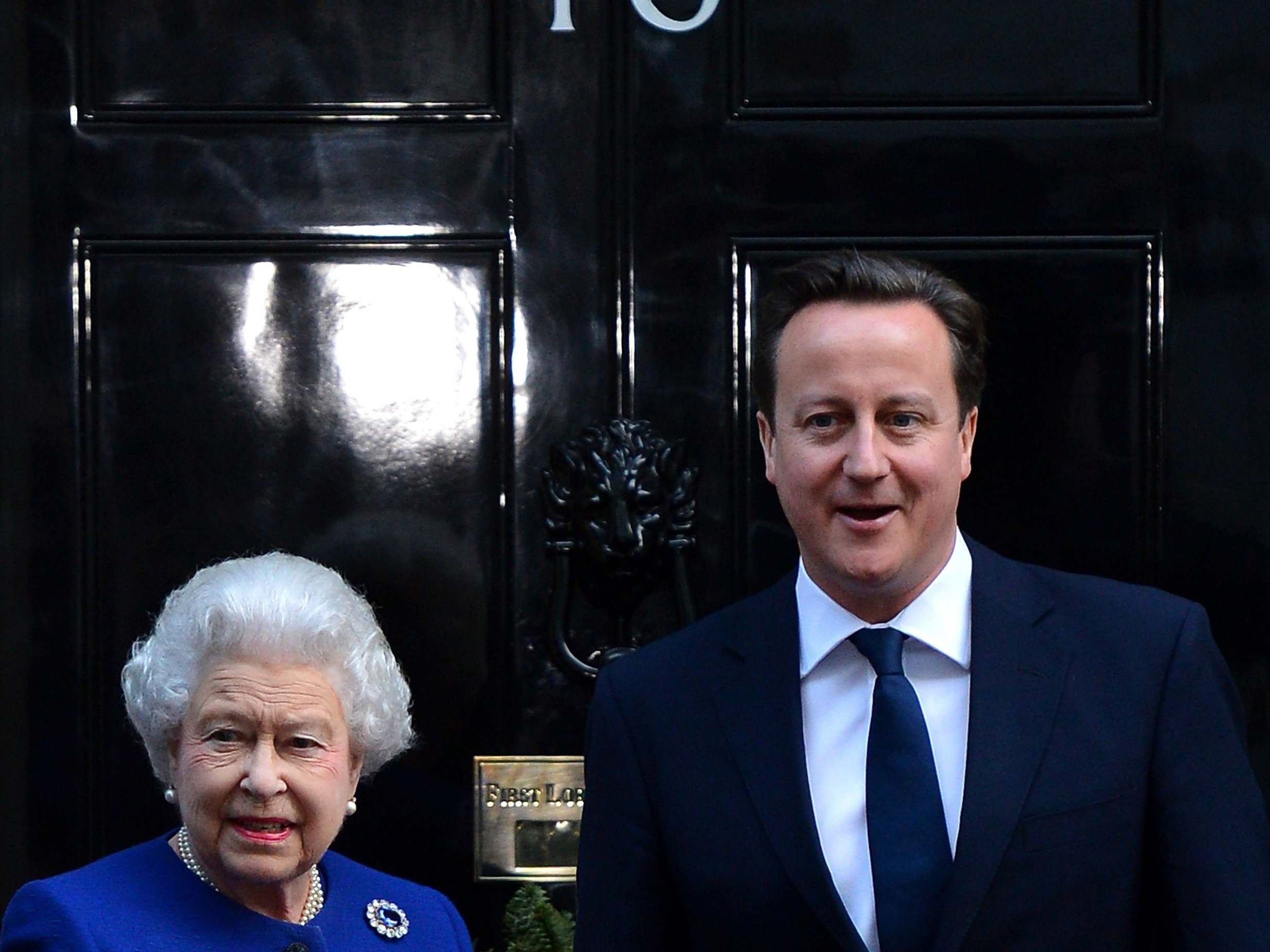 Buckingham Palace &apos;displeased&apos; by David Cameron&apos;s comments about seeking Queen&apos;s help during Scottish referendum