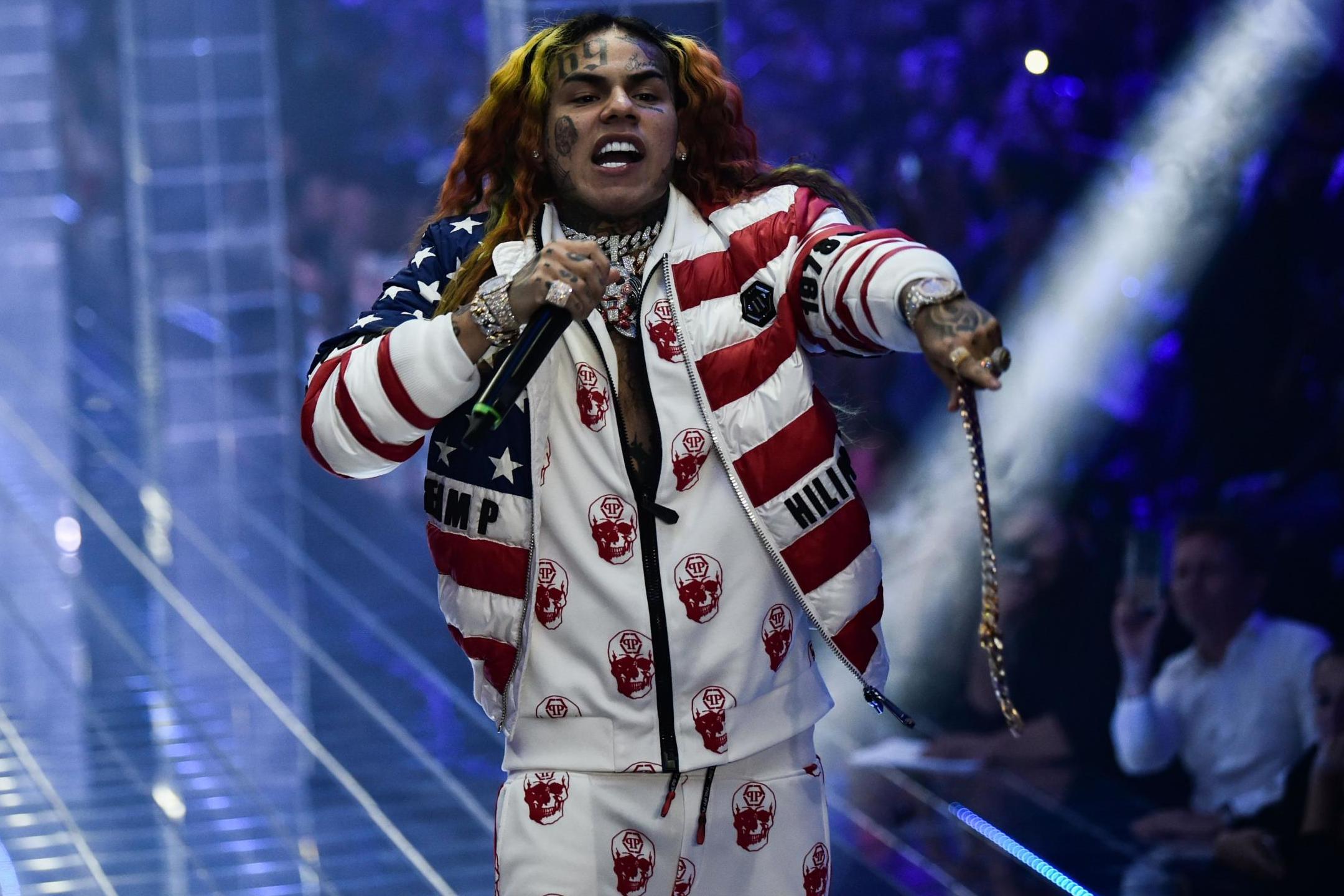 Tekashi 6ix9ine performs during the Philipp Plein fashion show as part of Milan Fashion Week on 21 September, 2018.