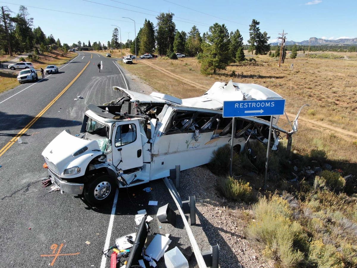Bryce Canyon crash Four tourists killed and dozens injured in Utah bus