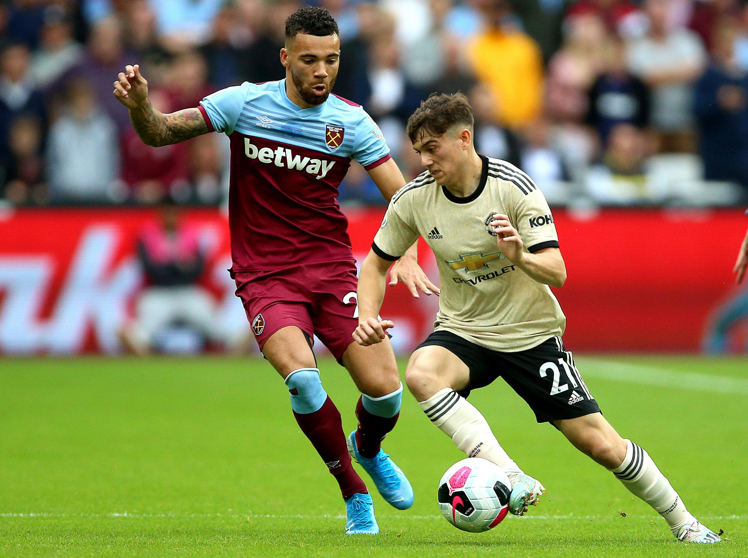 Manchester United: Roy Keane destroys former side's ...