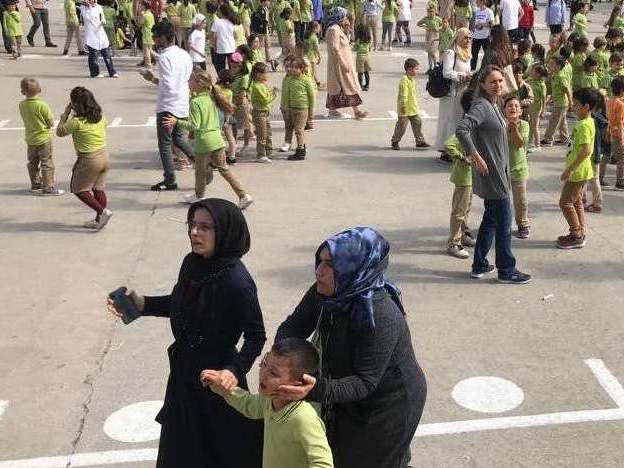 Istanbul earthquake: Magnitude 5.8 quake hits Turkey