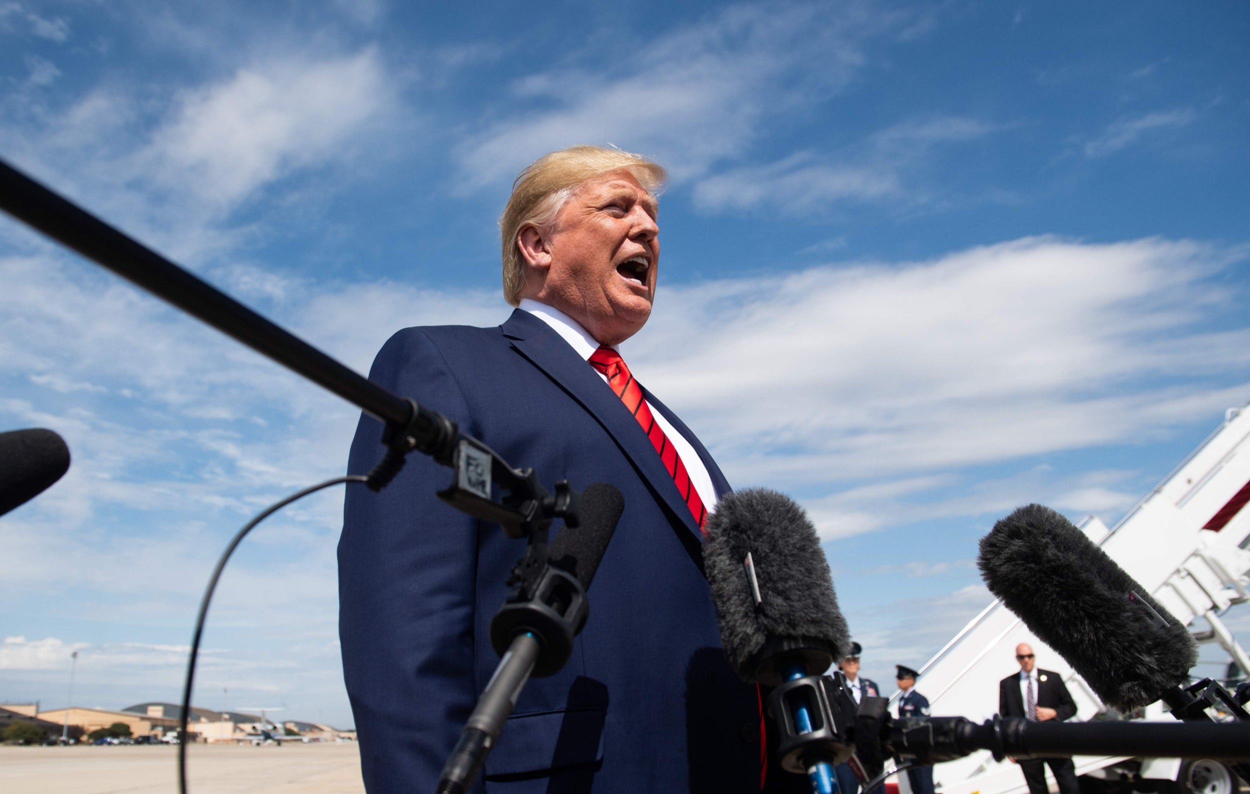 Pro-Trump Republicans want to gaslight you over Ukraine. This is the time to resist