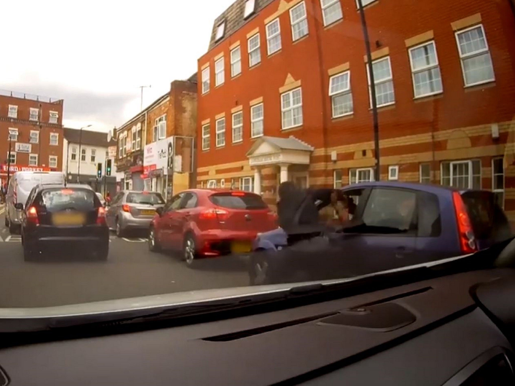 Luton stabbing: Gang member jailed for knifing rival in broad daylight