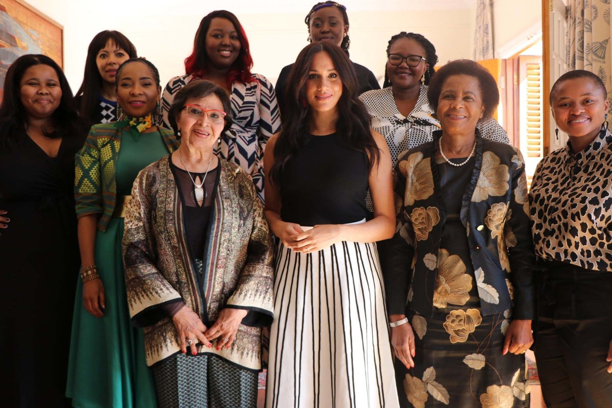 Meghan Markle holds meeting with inspiring women about gender