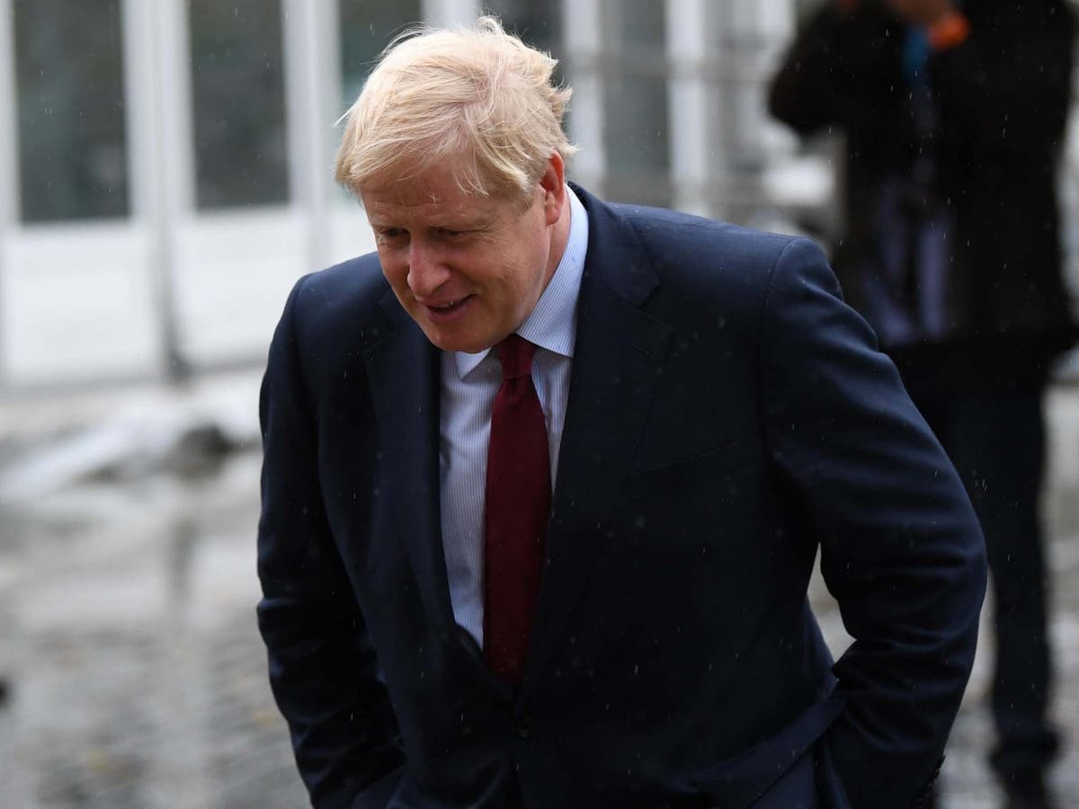 Boris Johnson says he cannot recall lunch with journalist who alleges he groped her – despite denying incident took place