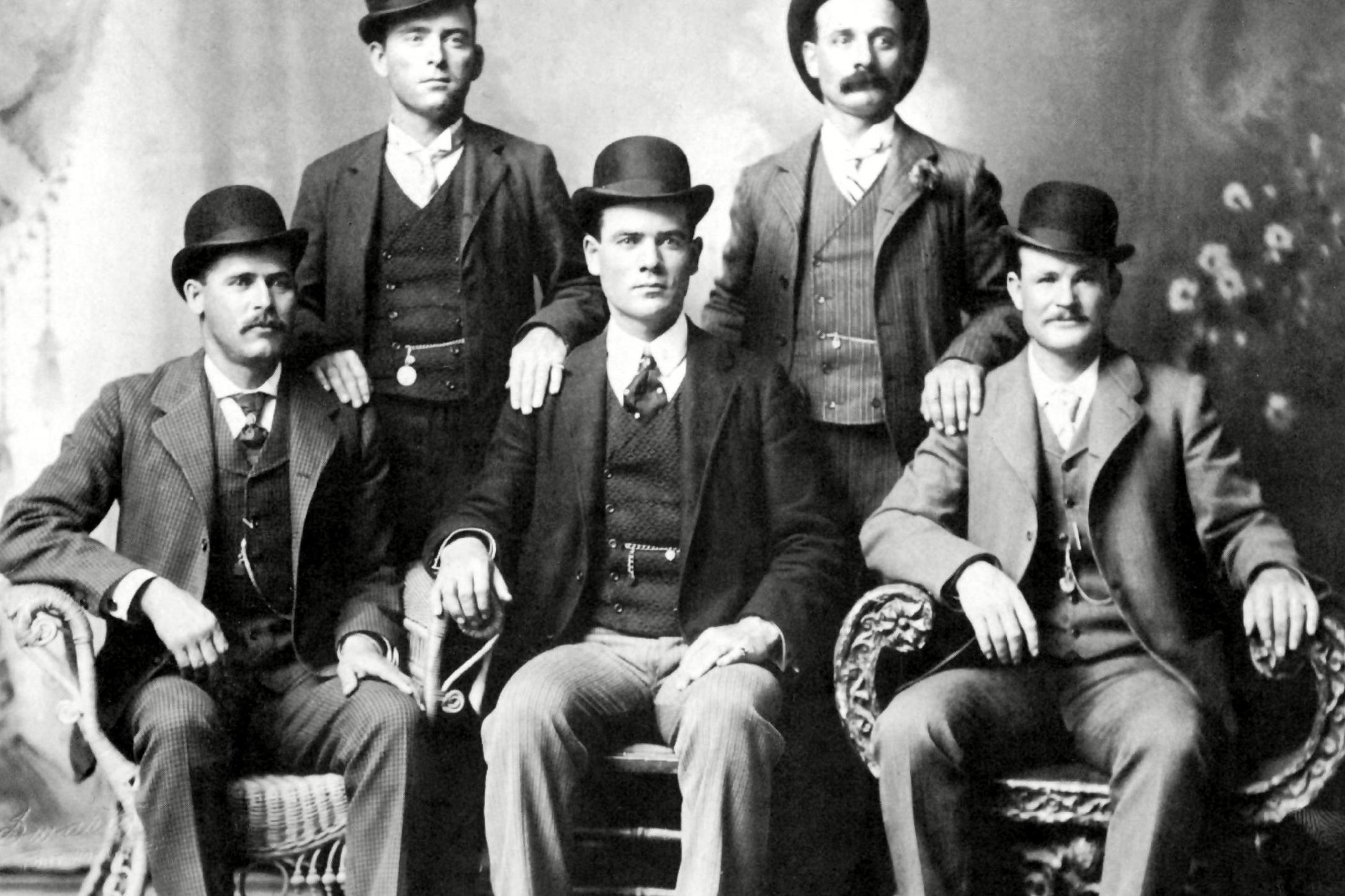 Butch Cassidy (real name Robert LeRoy Parker) is seated far right while the Sundance Kid (Harry Longabaugh) is seated far left, in 1901
