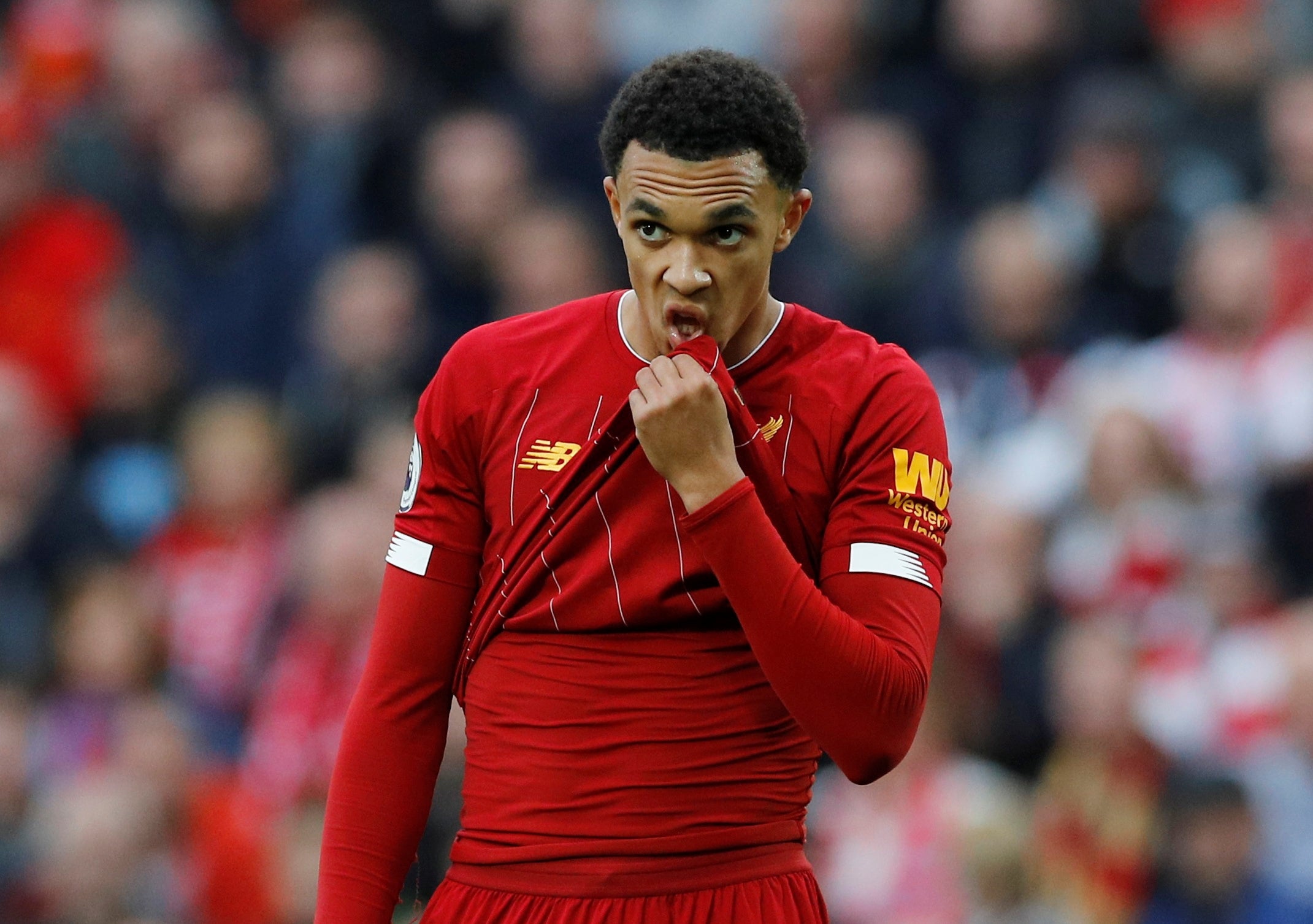 Liverpool x Tottenham foi um jogo louco --Alexander-Arnold