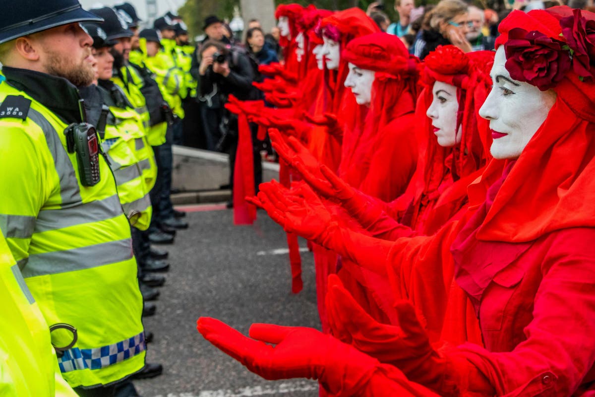 Extinction Rebellion protests: Latest updates as more than 500 climate ...