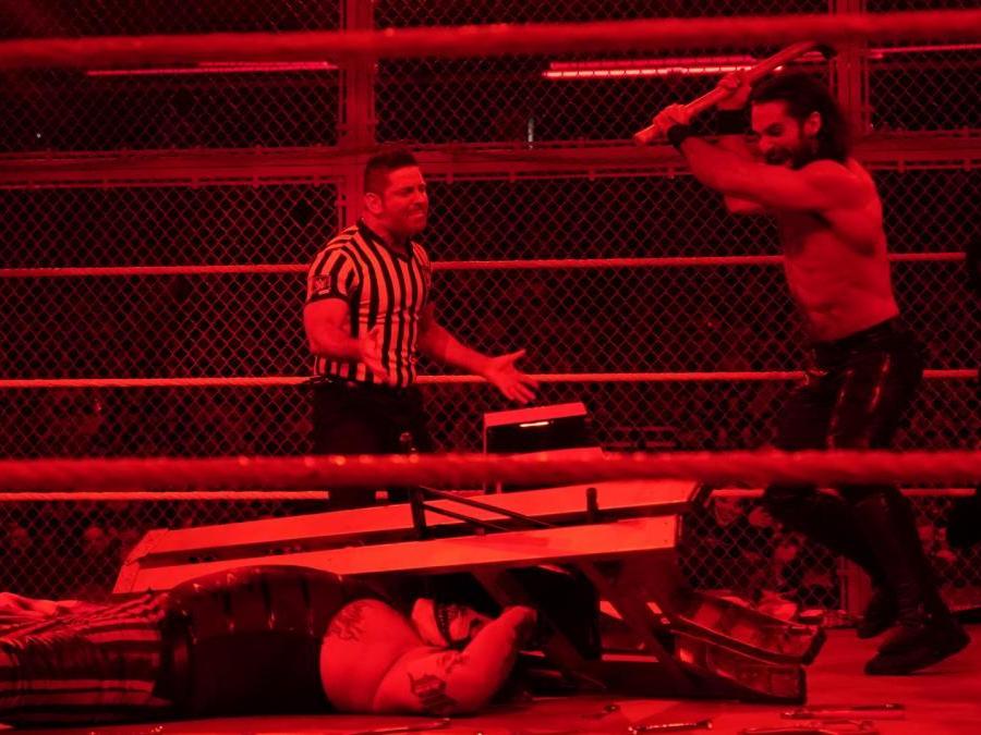 Wwe Hell In A Cell 2019 Results Seth Rollins Retains Universal
