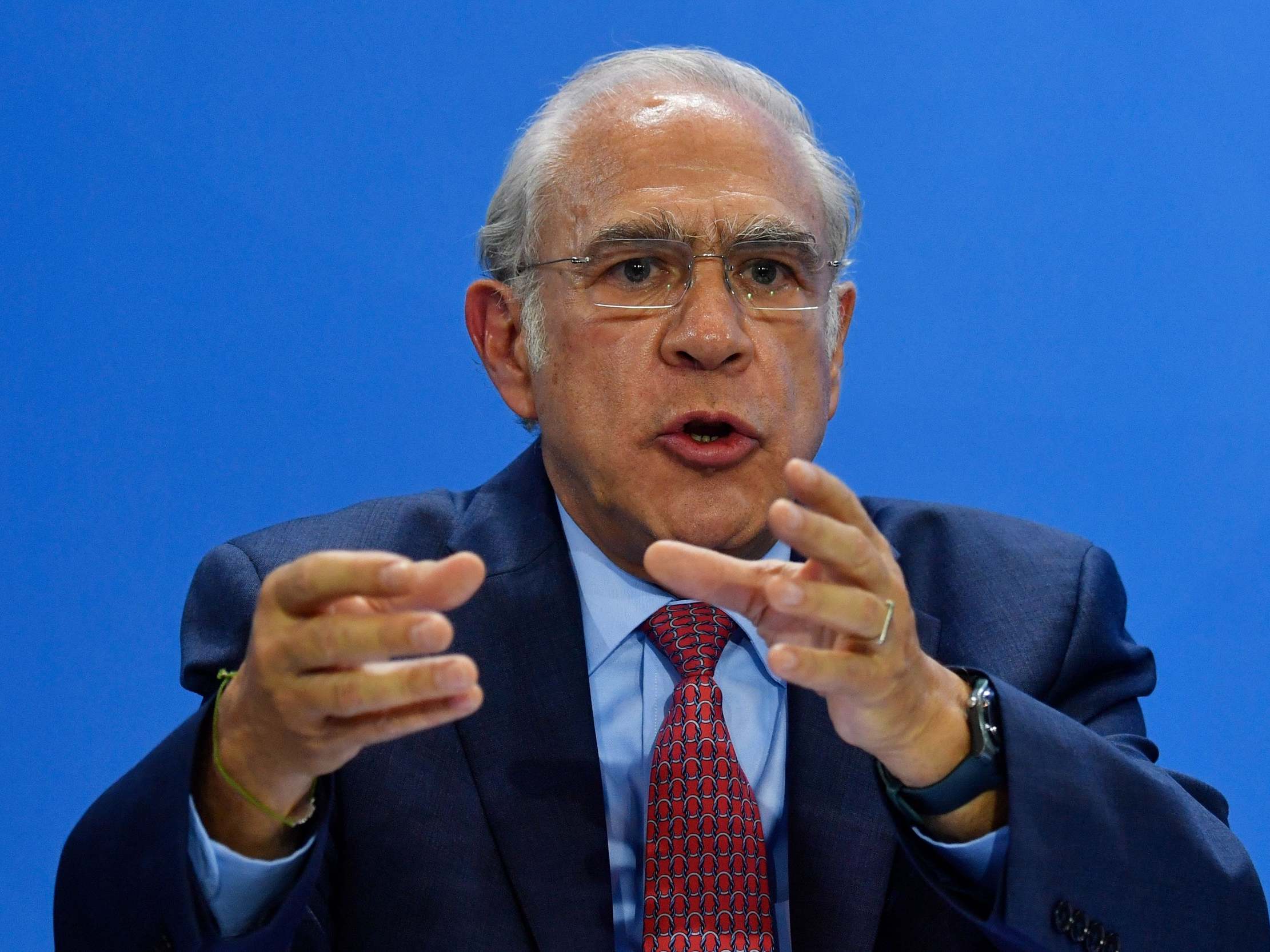 Related video: Boris Johnson says 'tougher measures' may be imposed to tighten social distancing rules