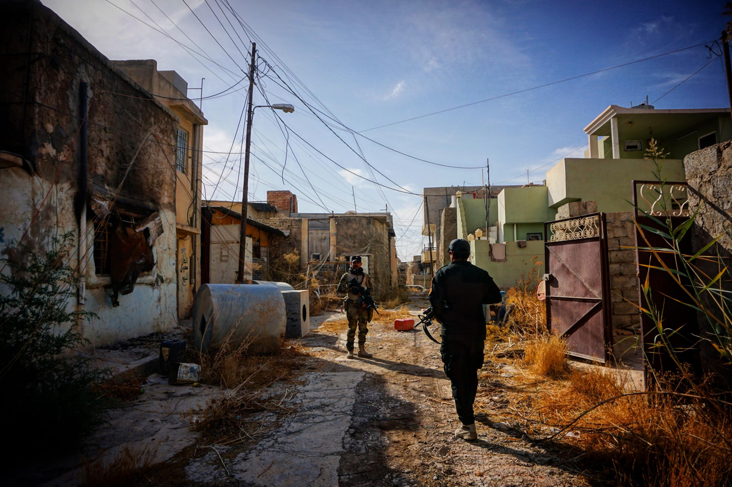 Streets along the outskirts of Mosul with Iraq Special Forces
