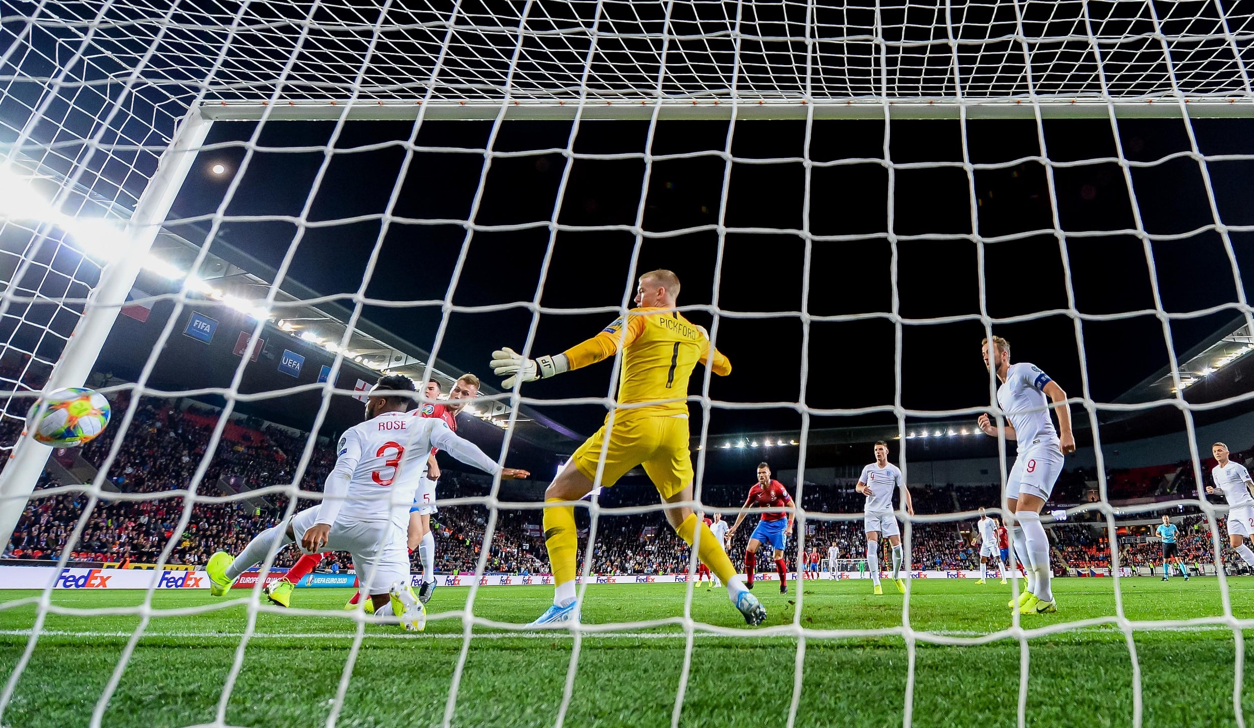 Pickford believes the loss could be a positive for England (Getty)