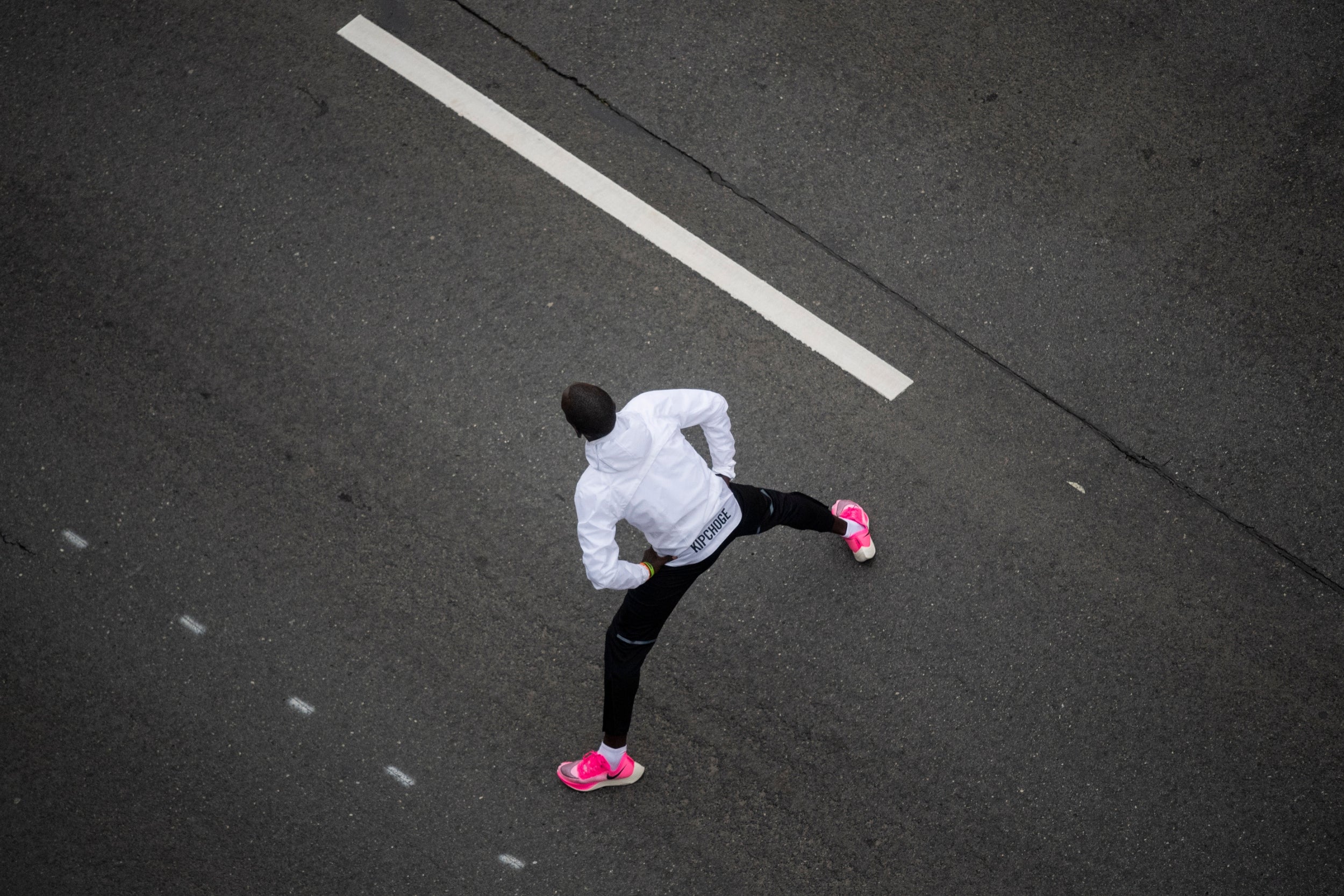 kipchoge ineos shoes