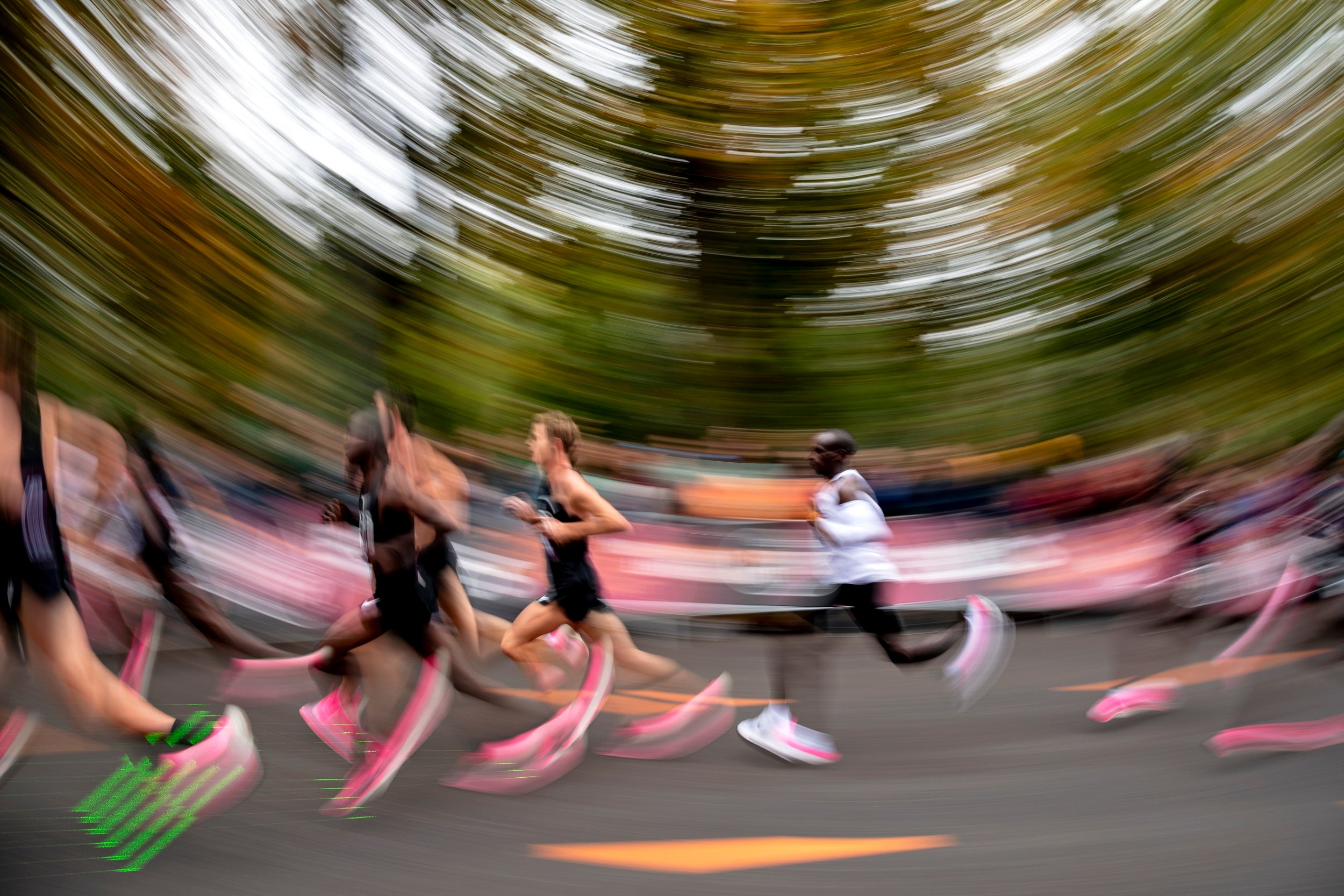 kipchoge ineos shoes