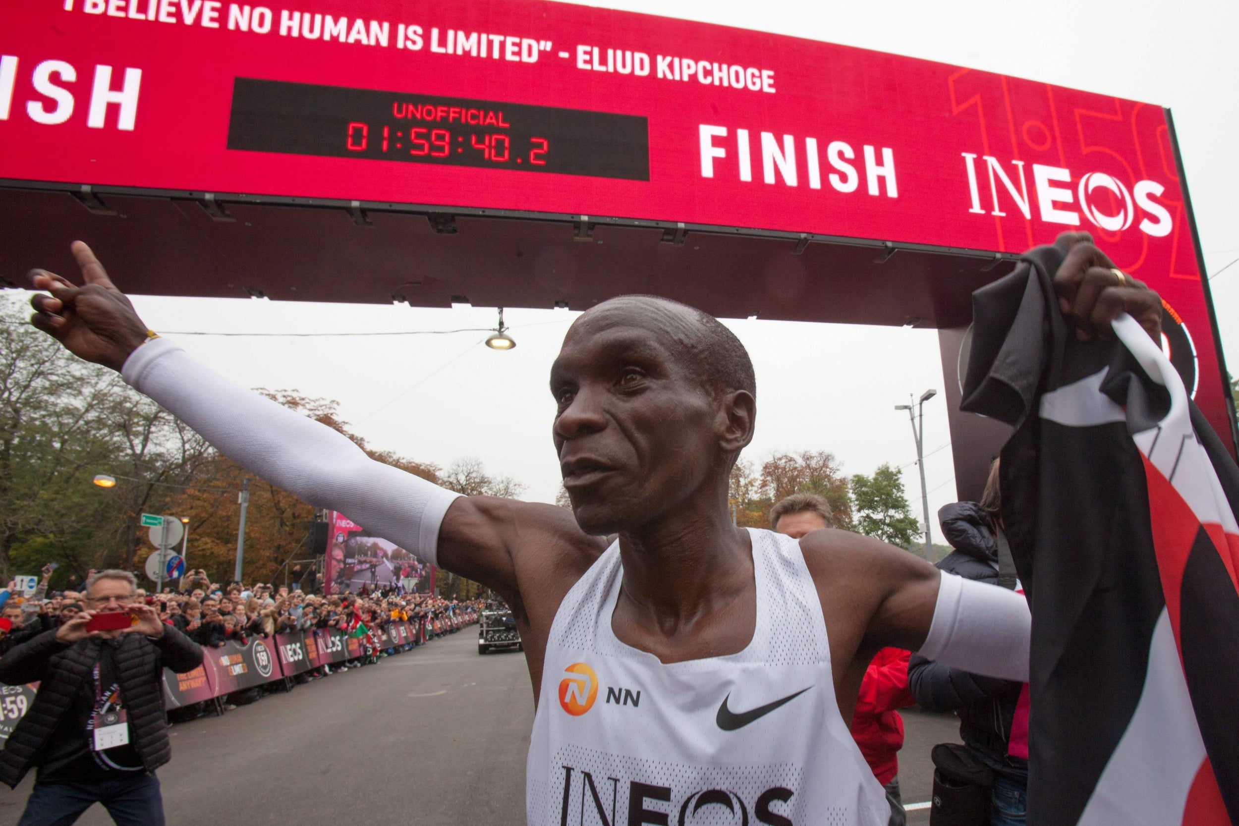 kipchoge ineos shoes