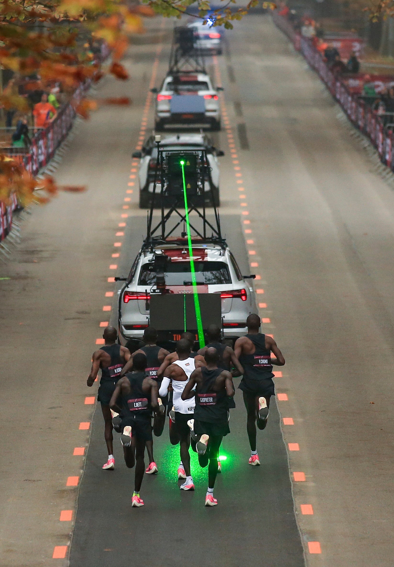 kipchoge ineos shoes