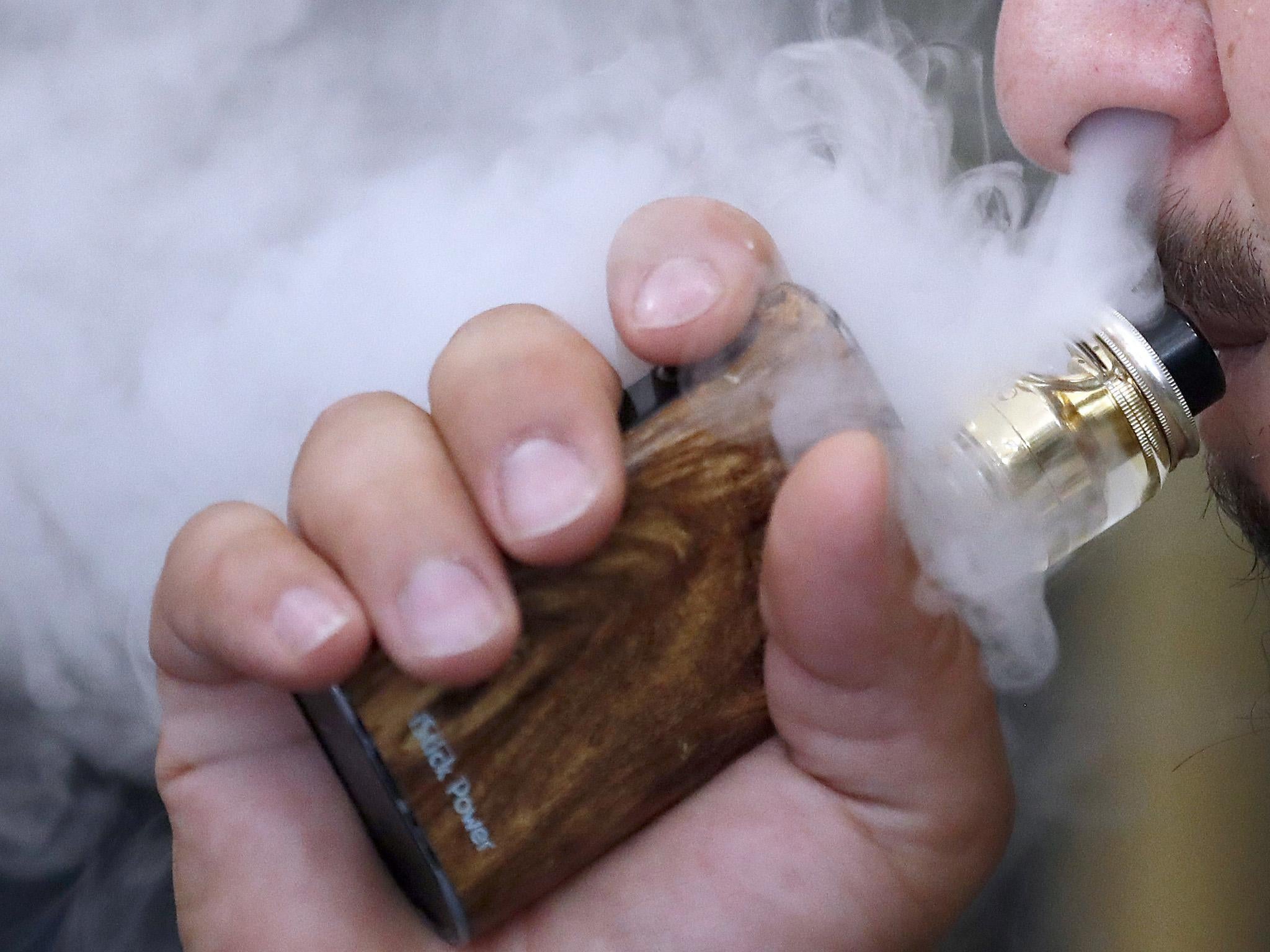 Patients with mysterious vaping related illness being readmitted as little as five days after discharge - The Independent thumbnail
