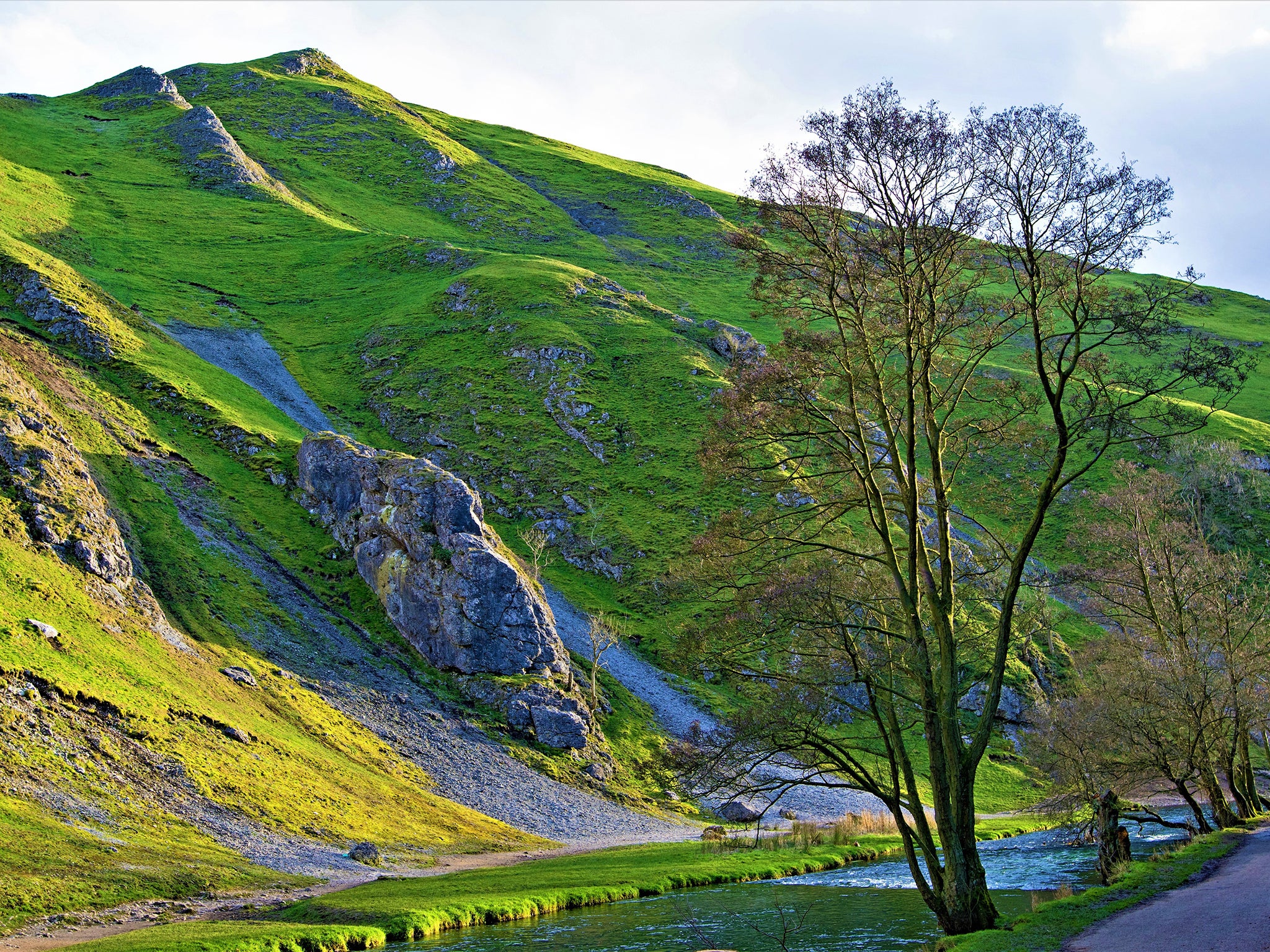 The mountain wilderness of Dovedale