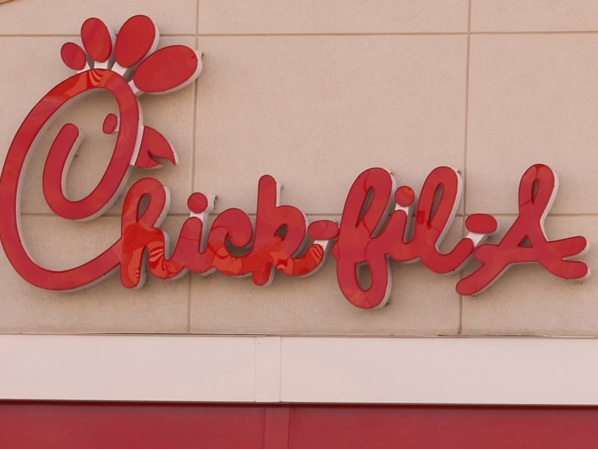 UK’s first ChickfilA restaurant announces closure eight days after