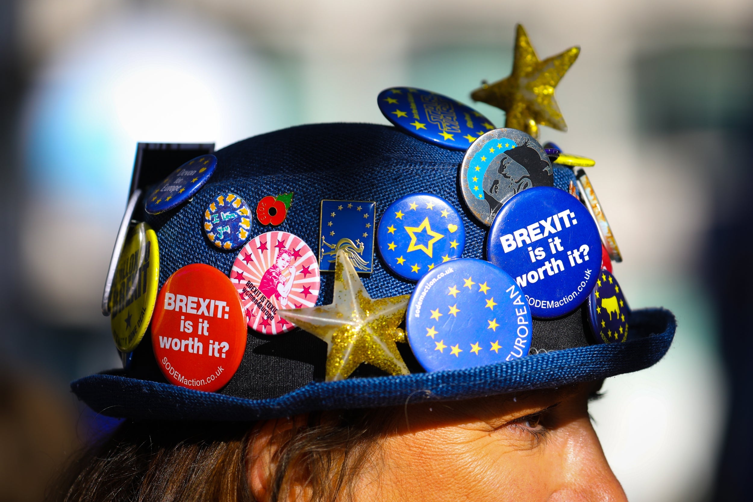 MPs vote to delay the approval of Boris Johnson's Brexit deal until related legislation has passed