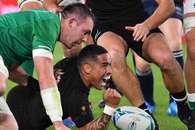Aaron Smith was outstanding as New Zealand romped to quarter-final victory