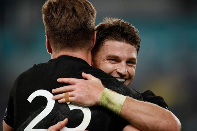 New Zealand beat Ireland to reach the semi-finals