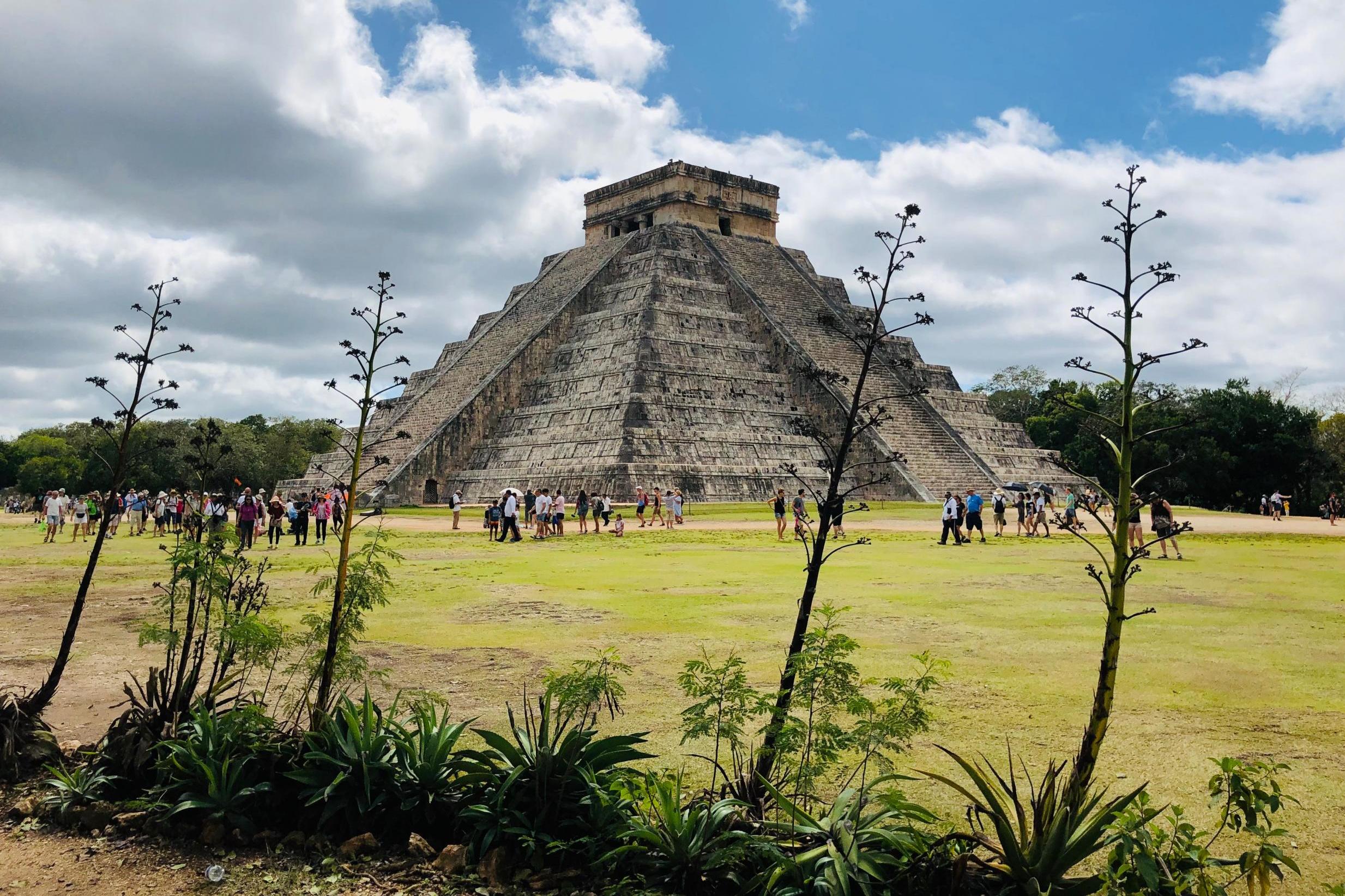 Kukulcan Pyramid at the Mayan archaeological site of Chichen Itza in Yucatan state, Mexico