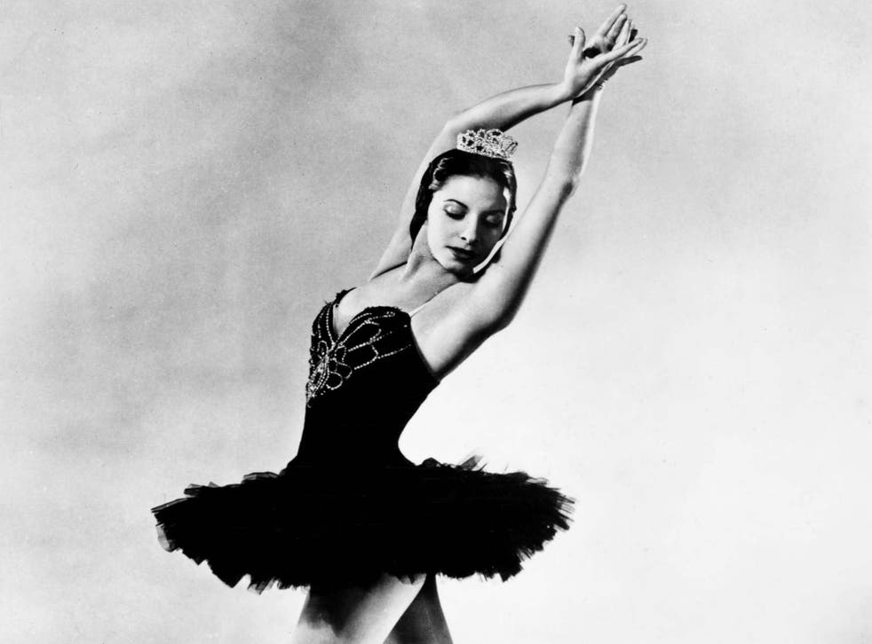 Vulkan ansøge arm Alicia Alonso: Cuban ballet star whose rendition of Giselle was a cultural  landmark | The Independent | The Independent