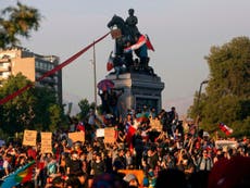 Chile’s president to sack entire cabinet in bid to end protests