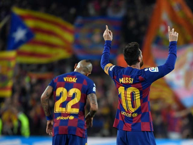 Arturo Vidal has extolled the virtues of Lionel Messi after he starred against Real Valladolid