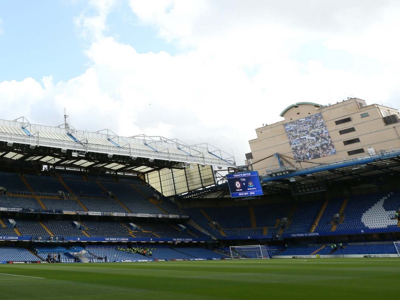 Chelsea vs Manchester United LIVE: Score, goals and latest updates from