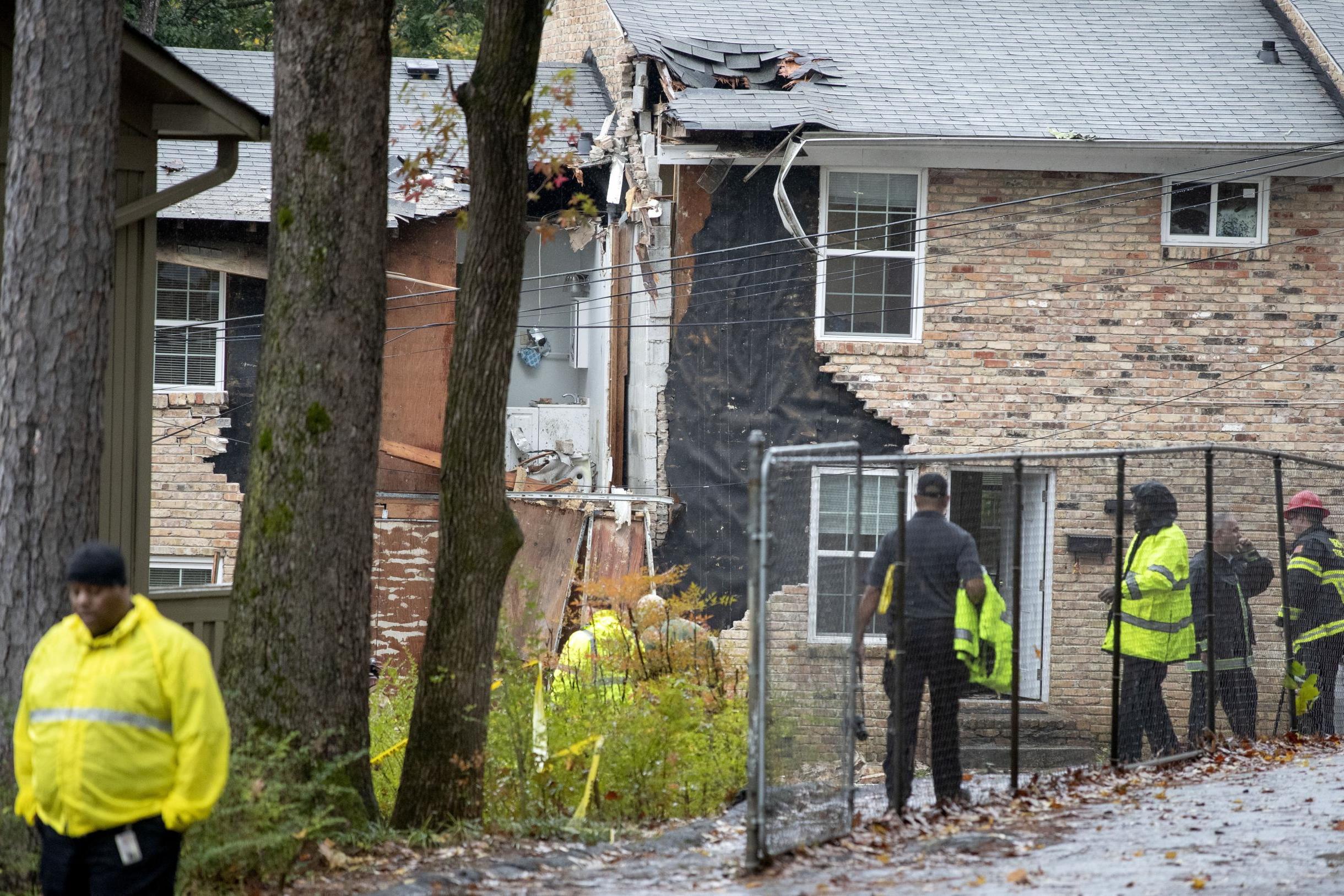 One person killed after plane crashes into apartment block in Atlanta