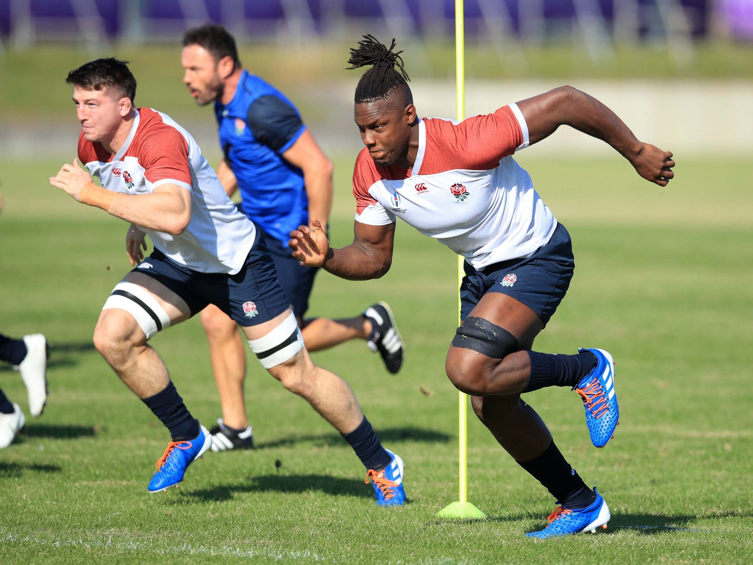 Tom Curry (left) has been nominated for World Rugby Player of the Year but Maro Itoje has been omitted