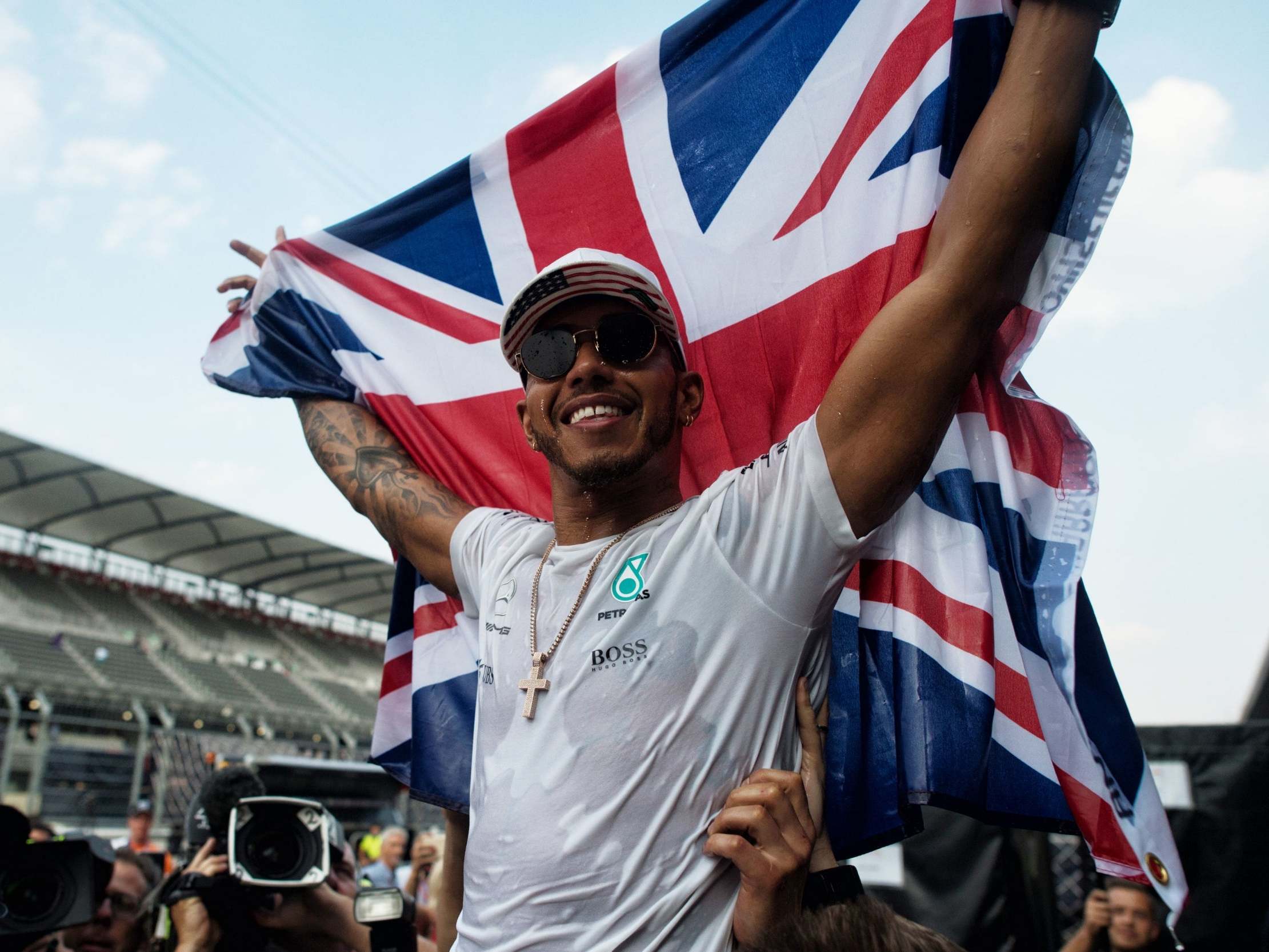 Lewis Hamilton wins sixth world championship with podium at US Grand Prix
